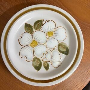 Set/4 Vintage Dinner Plates in New Spring by Daniele Collection Dogwood Blossoms